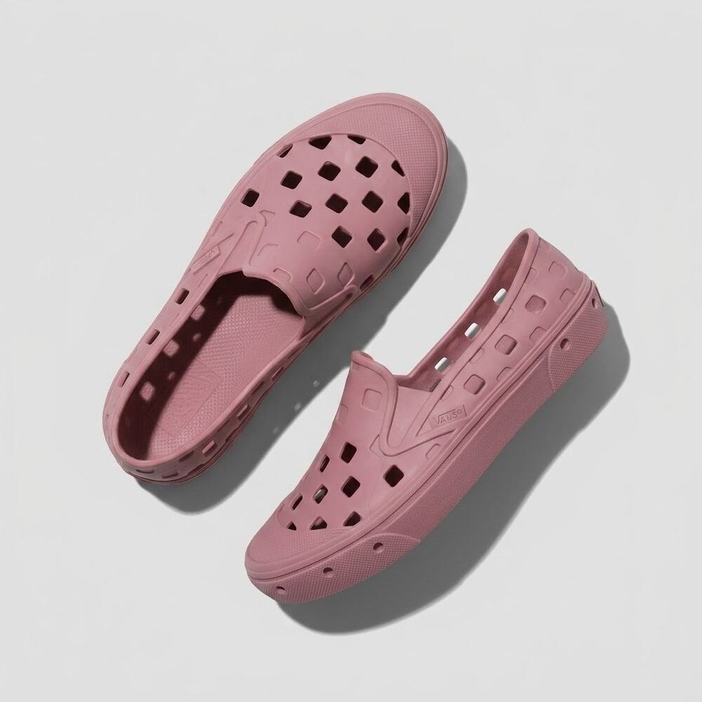 Vans Rubber Slip-On TRK MTE Water Shoe Dusty Mauve Pink Womens 6